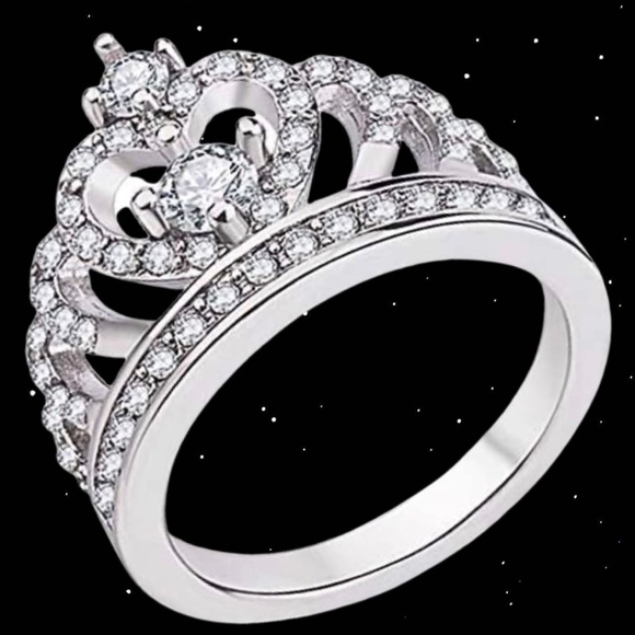 925 Sterling Silver Diamond Crown Ring - Picture 4 of 4